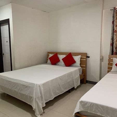 Lucky Hotel Manila Luaran gambar